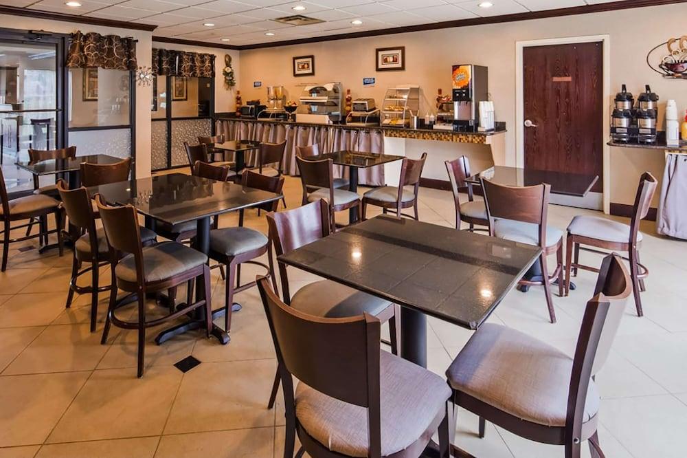 Baymont By Wyndham Lavergne La Vergne Extérieur photo